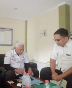 Foto Kabid SDM Iwo Indonesia bersama Kabid PSP dinas pertanian lamongan