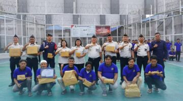 “Rutan Kabanjahe Gelar Penyematan Tanda Kenaikan Pangkat Pegawai dan Penyerahan Hadiah Pekan Olahraga Hari Bhakti Pemasyarakatan”