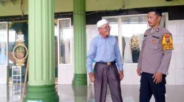 Polsek Lau Baleng Laksanakan Pengamanan Salat Jumat dan Jumat Curhat, Situasi Kondusif