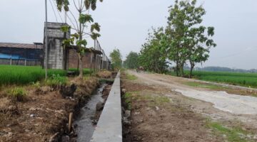 *Talud Sepanjang 150 M Telah Rampung Dikerjakan*