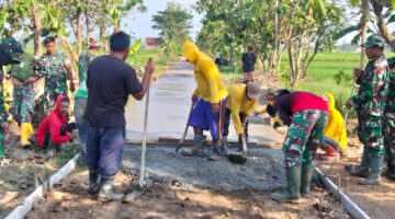 Semangat Tanpo Sambat”, Satgas TMMD dan Warga Kejar Penyelesaian Pengecoran Jalan Jelang Penutupan TMMD Reguler ke-128 Kodim Sragen