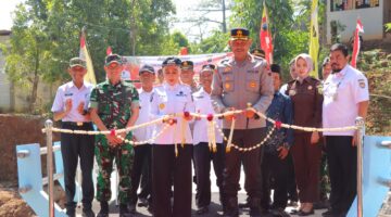 Kapolres Kendal Resmikan Jembatan Merah Putih Presisi di Sidodadi, Dorong Ekonomi Warga