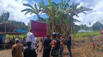 Hangatnya Kebersamaan di Perbatasan Dalam Peletakan Batu Pertama Perayaan Kenaikan Isa Almasih