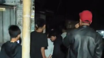 Warga Suka Dame Kecamatan Tigapanah Gerebek Tempat Diduga Sarang Narkoba