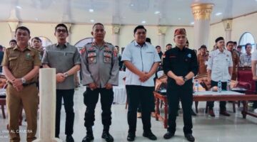 Gandeng LBH dan Polres, DPP FOKAL Edukasi Ratusan Aparatur Desa Pesawaran Sadar Hukum