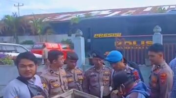 Di Tengah Tugas Menjaga Keamanan dan Ketertiban Masyarakat, Terselip Sisi Kemanusiaan Yang Begitu Menyentuh Hati