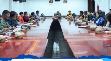 Bupati Karo Pimpin Rapat Tindak Lanjut Pengelolaan Ekowisata Air Panas Semangat Gunung & Daulu