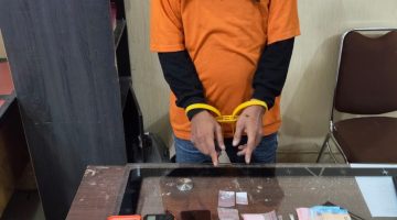 Gerebek Sarang Narkoba di Simpang Zentrum, Polres Karo Bersama BNNK Amankan Diduga Pengedar Sabu