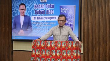 Beri Bekal Praja IPDN Papua, Wamendagri Bima: Pemimpin Harus Punya Ideologi, Strategi, dan Taktik
