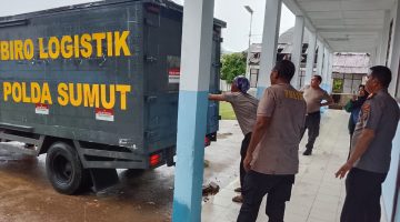 Usai Resmikan Fasilitas, Bhayangkari Sumut Salurkan 140 Set Meja dan Kursi Untuk SD Terpencil di Karo