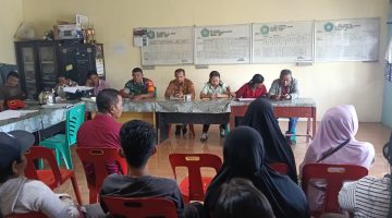 Babinsa Monitoring Pembagian BLT Dana Desa, Warga Terima Rp300 Ribu