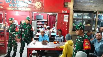 Jaga Kamtibmas, Babinsa Koramil 08/TB Gelar Patroli Kolaborasi di Tigabinanga