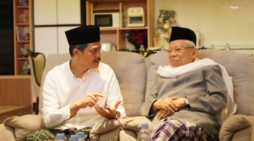 MEMBACA ARAH POLITIK KIAI MAKRUF AMIN DAN KIAI IMAM JAZULI MENJELANG MUKTAMAR NU KE-35