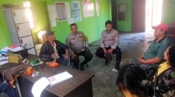 Bhabinkamtibmas Polsek Barus Jahe Perkuat Cooling System Lewat Sapa Warga di Desa Sukanalu