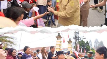 Pawai TK dan SD Meriahkan HUT RI ke-81 di Kabupaten Karo
