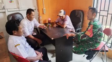 Jelang HUT RI ke-81, Babinsa Rangkul Aparat Desa Untuk Semarakkan Bulan Kemerdekaan
