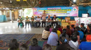 Polsek Barusjahe Dukung Peningkatan Produksi Tanaman Pangan Melalui Sosialisasi di Desa Semangat