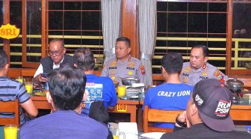 Tepati Janji Rawat Kedamaian Sepak Bola, Kapolresta Malang Kota Bersama Polda Jatim Pertemukan Aremania dan Bonek di Pasuaruan