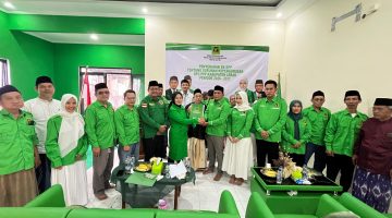Kepengurusan Baru DPC PPP Lebak Resmi Disahkan, Siap Perkuat Struktur Partai Kepengurusan baru DPC PPP Kabupaten Lebak terima SK yang diserahkan DPW PPP Banten
