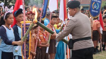 Forkopimda Karo Terima Pawai Obor Taptu Sambut HUT ke-81 RI