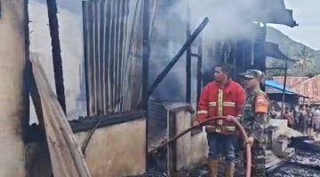 Kebakaran Hebat di Desa Kuala Tigabinanga Hanguskan 6 Rumah, Kerugian Rp 850 Juta