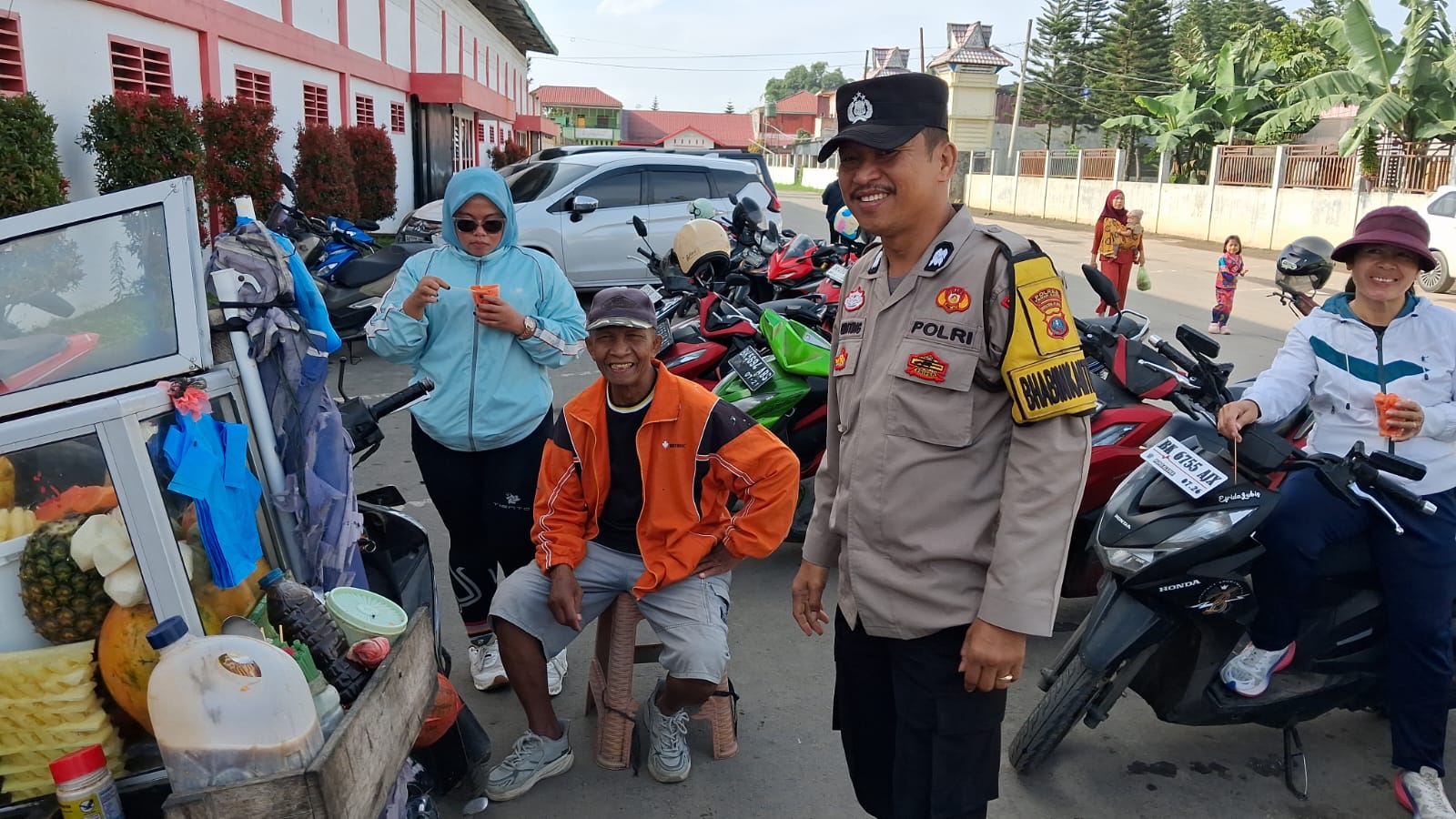 Polres Karo Gencarkan Jumat Curhat, Sapa Warga di Kawasan Stadion Samura dan Masjid Amal Bakti